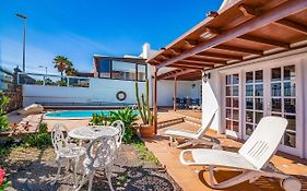 Villa Tias